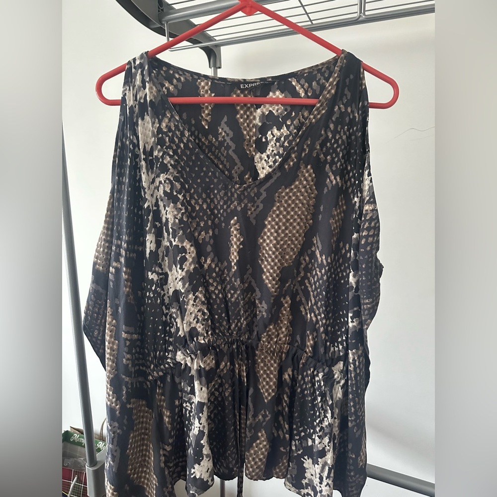 Express Snake Print Cold Shoulder Shirt